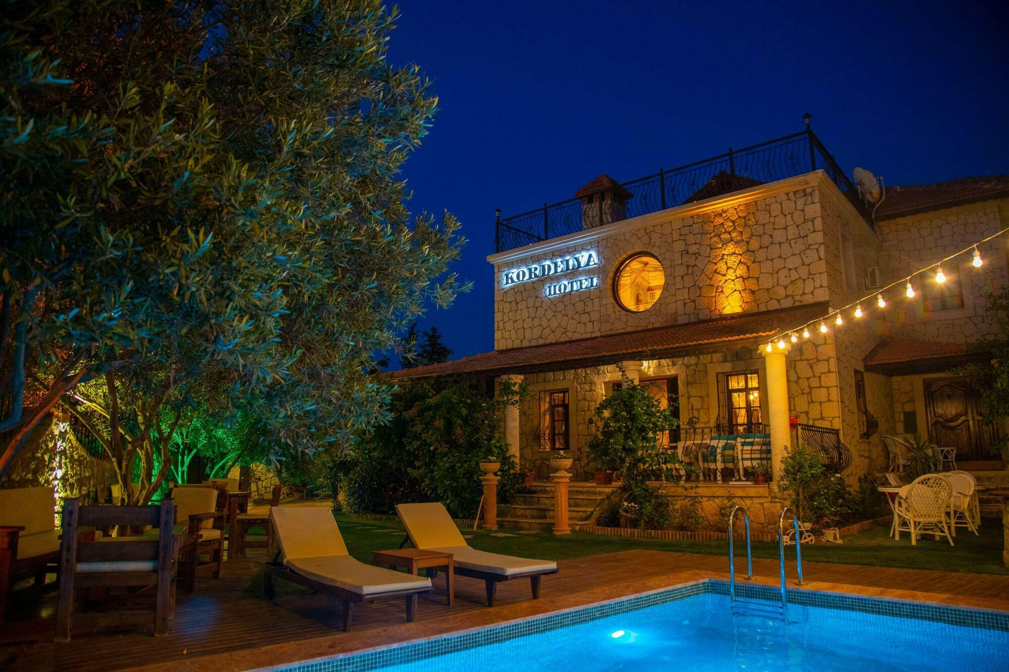 Kordelya Hotel Alacatı Bagian luar foto