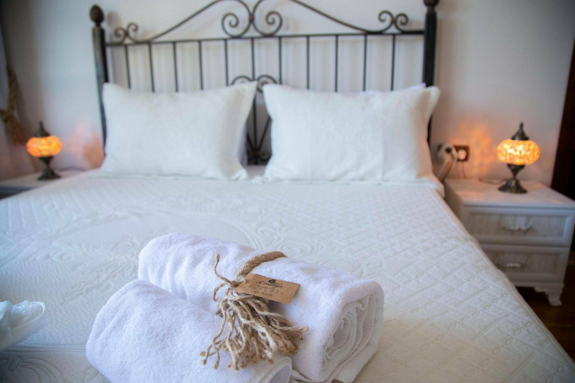 Kordelya Hotel Alacatı Bagian luar foto